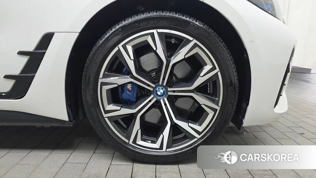 BMW i4 id 4645829 из Кореи 13