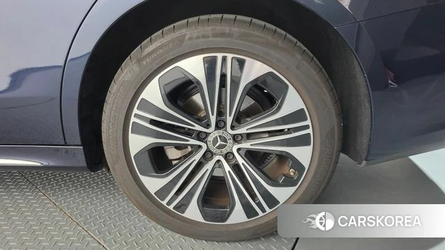 Mercedes-Benz E-Class W214 id 4686349 из Кореи 13