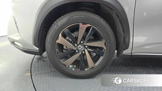 Lexus NX300h id 4424691 из Кореи 13