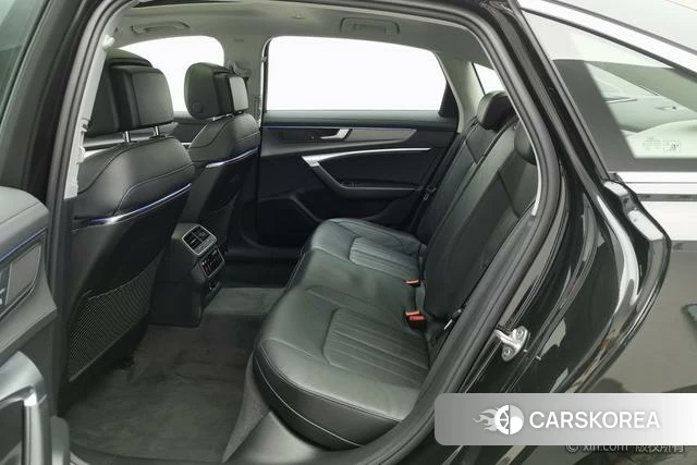 Audi A6L id 4210570 из Китая 13