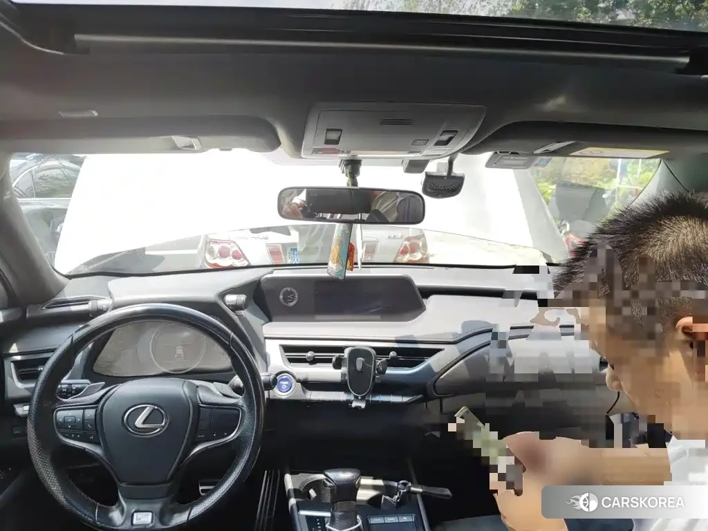 Lexus UX id 4599797 из Китая 13