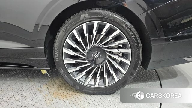 Hyundai Grandeur (GN7) id 4382217 из Кореи 13