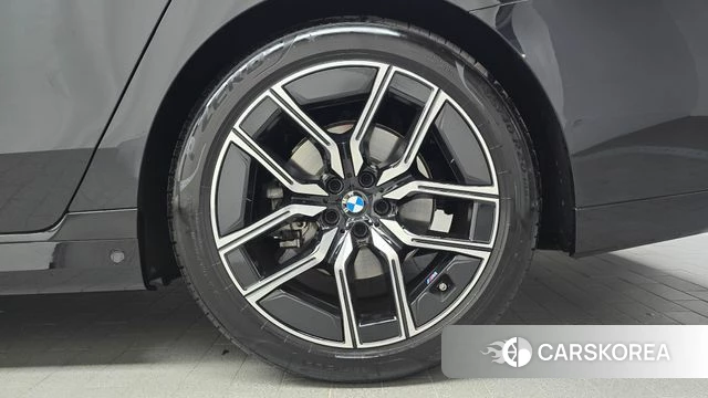 BMW 7 Series (G70) id 4354034 из Кореи 13
