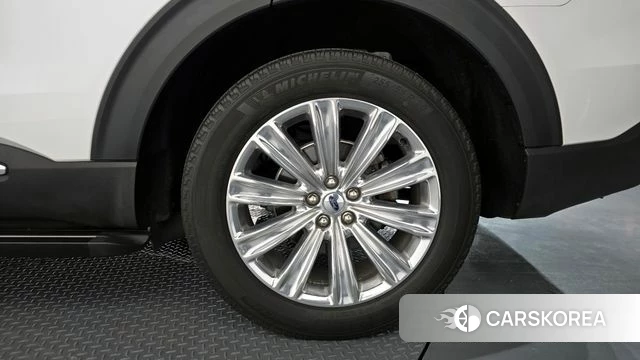 Ford Explorer 6th Generation id 4370372 из Кореи 13