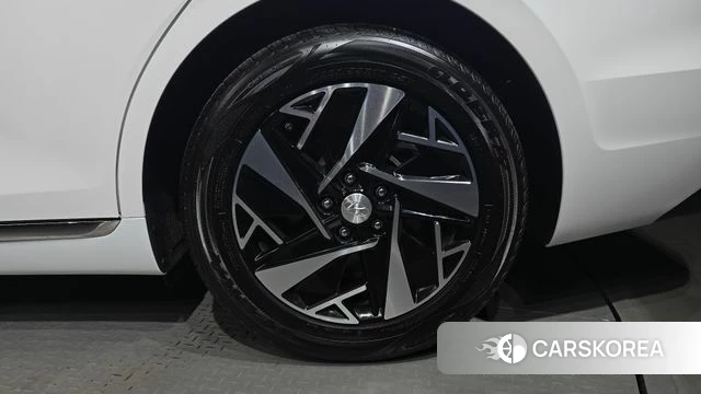 Hyundai The New Grandeur IG Hybrid id 4370074 из Кореи 13