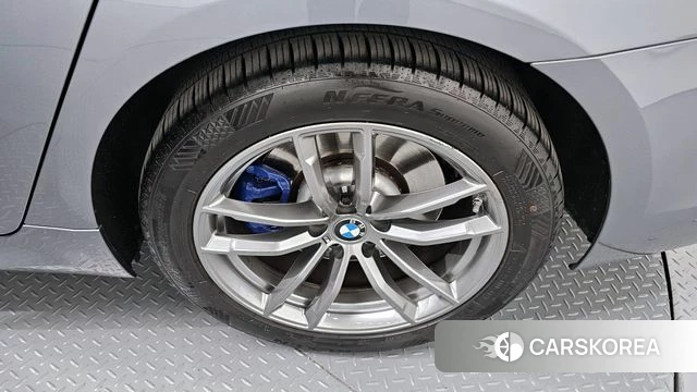 BMW 5 Series (G30) id 4268762 из Кореи 13
