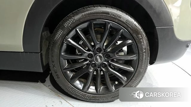 Mini Cooper Clubman id 4268718 из Кореи 13