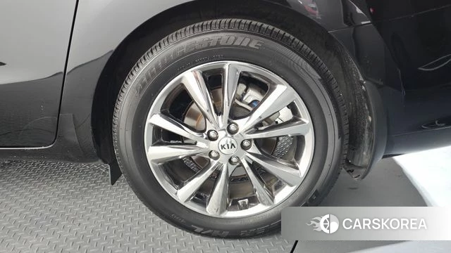 Kia The New Carnival id 4620140 из Кореи 13
