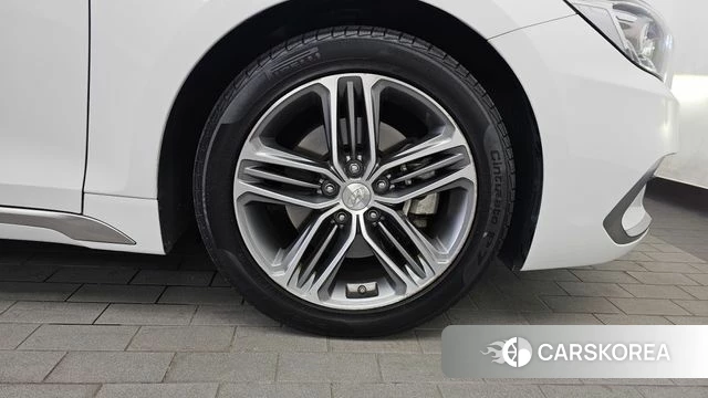 Hyundai Grandeur IG id 4502443 из Кореи 13
