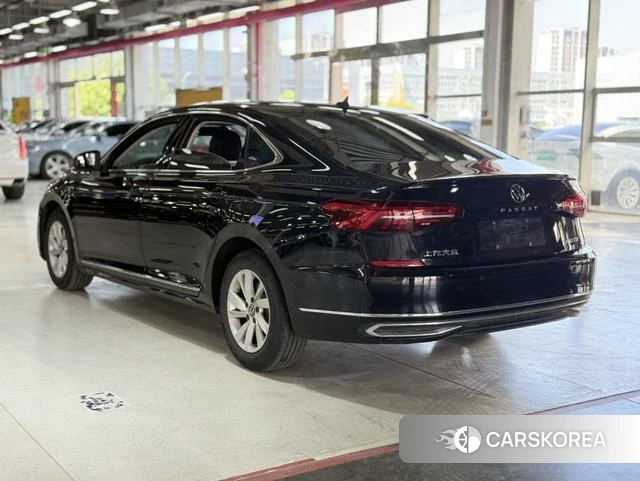 Volkswagen Passat id 4257711 из Китая 13