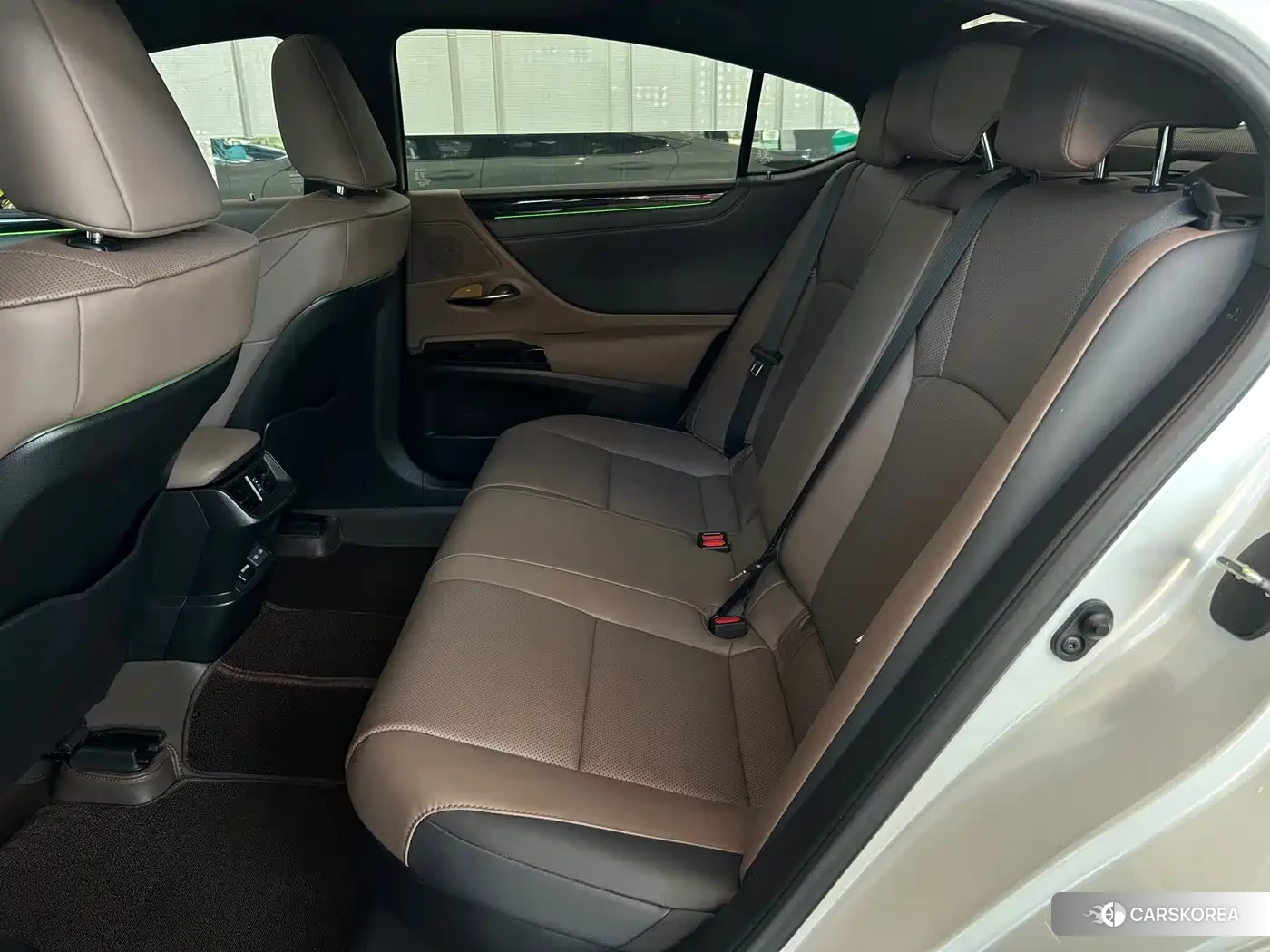 Lexus ES id 4686102 из Китая 13