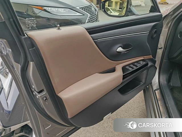 Lexus ES id 4321062 из Китая 13