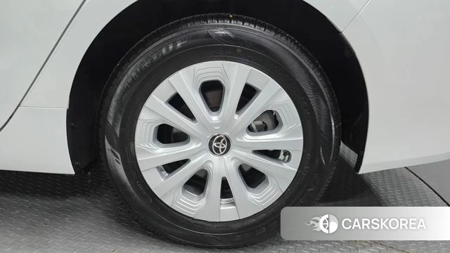 Toyota Prius 4th Generation id 4303138 из Кореи 13