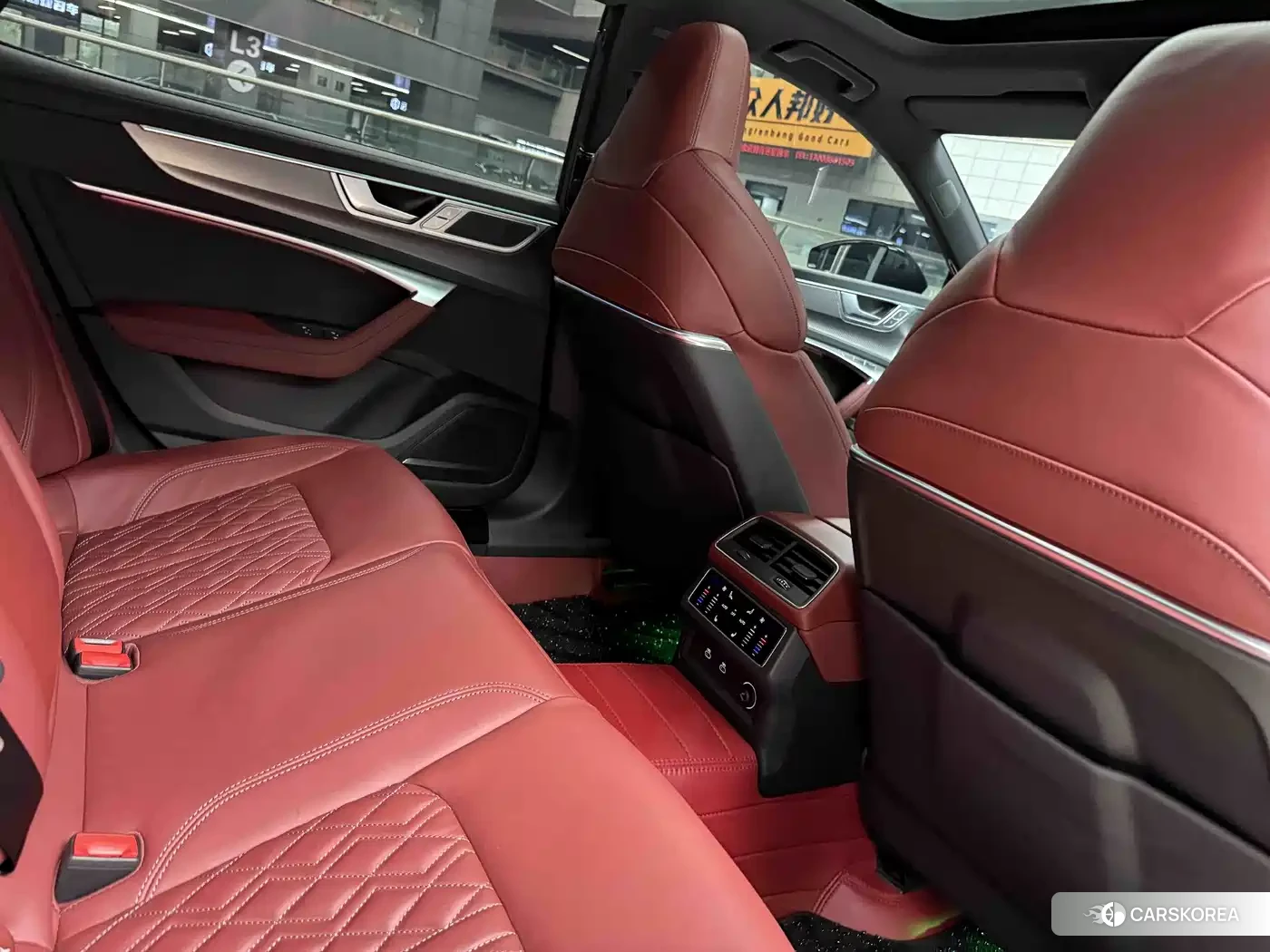 Audi A7L id 4538842 из Китая 13
