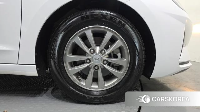 Hyundai The New Avante AD id 4557581 из Кореи 13