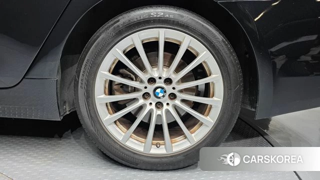 BMW 5 Series (G30) id 4574086 из Кореи 13