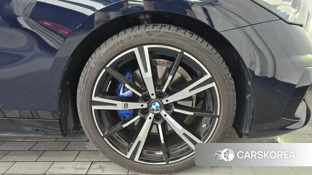 BMW 5 Series (G60) id 4649500 из Кореи 13