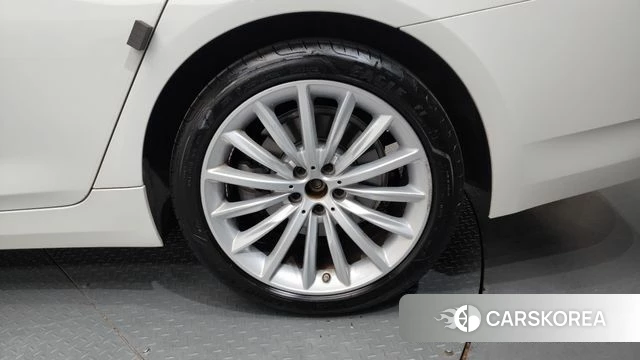 BMW 5 Series (G30) id 4457172 из Кореи 13