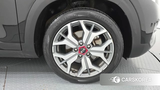Kia Seltos id 4657876 из Кореи 13
