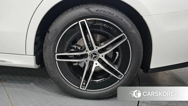 Mercedes-Benz E-Class W214 id 4570892 из Кореи 13