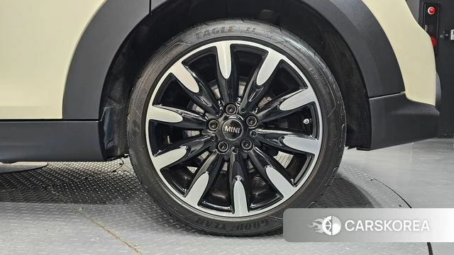 Mini Cooper S id 4863701 из Кореи 13