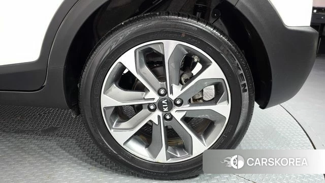 Kia Stonic id 4525858 из Кореи 13