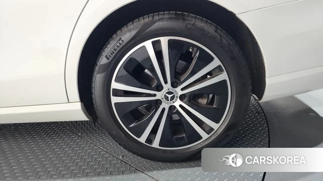 Mercedes-Benz E-Class W213 id 4383804 из Кореи 13