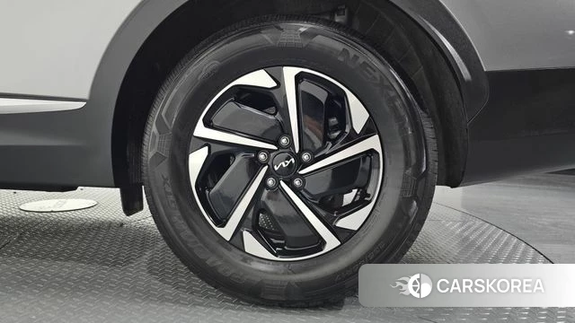 Kia Sportage 5th Generation Hybrid id 4579417 из Кореи 13