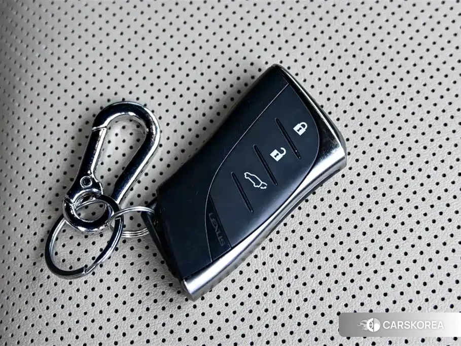 Lexus GX id 4515507 из Китая 13