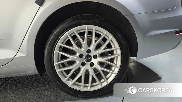 Audi A4 (B9) id 4447832 из Кореи 13