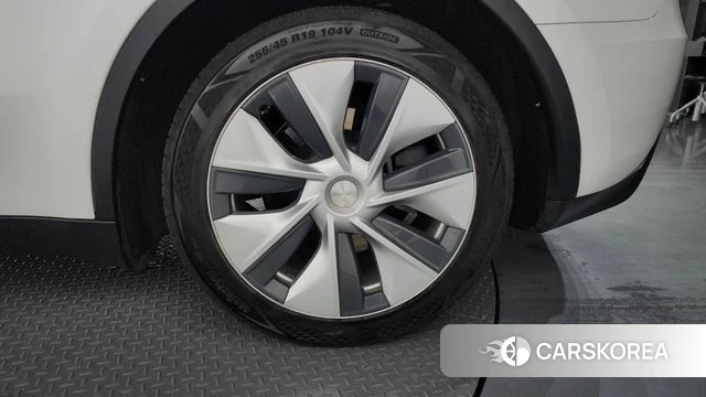 Tesla Model Y id 4608033 из Кореи 13