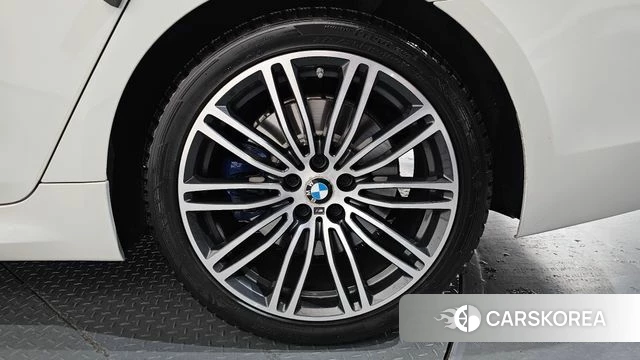 BMW 5 Series (G30) id 4356540 из Кореи 13