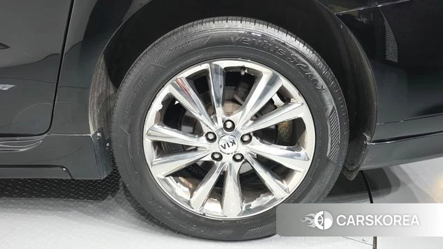Kia The New Carnival id 4615245 из Кореи 13