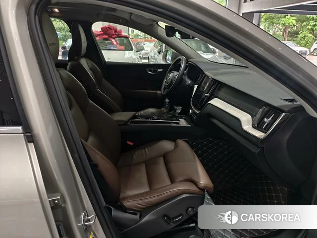 Volvo XC60 id 4220895 из Китая 13