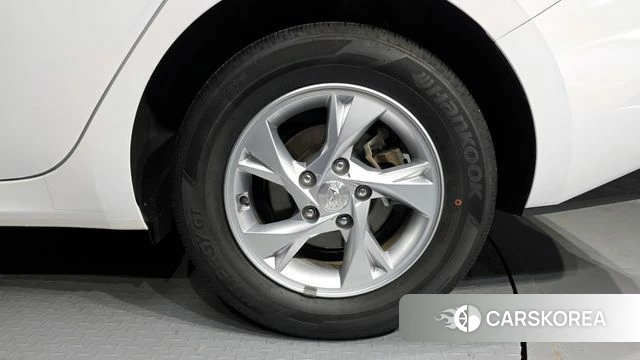 Hyundai Avante (CN7) id 4416261 из Кореи 13