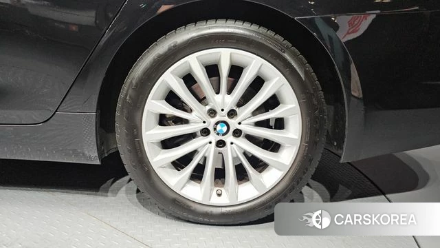 BMW 5 Series (G30) id 4551525 из Кореи 13