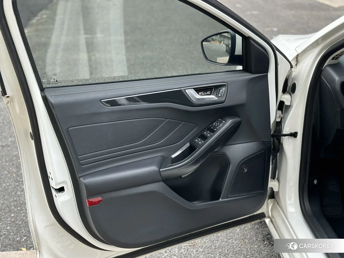 Ford Fox id 4514051 из Китая 13