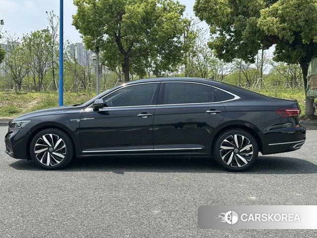 Volkswagen Passat id 4264497 из Китая 13