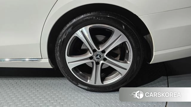 Mercedes-Benz E-Class W213 id 4672646 из Кореи 13