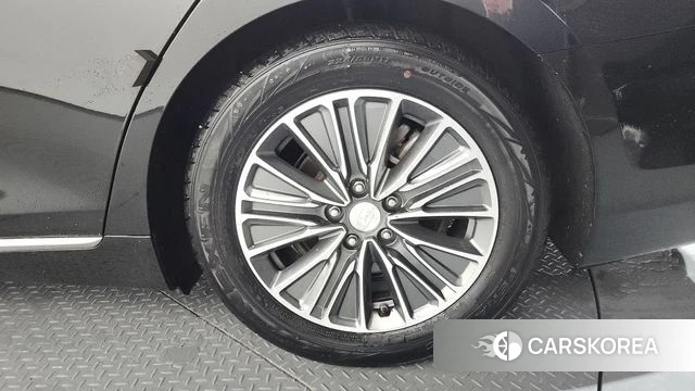 Hyundai Grandeur IG Hybrid id 4568553 из Кореи 13