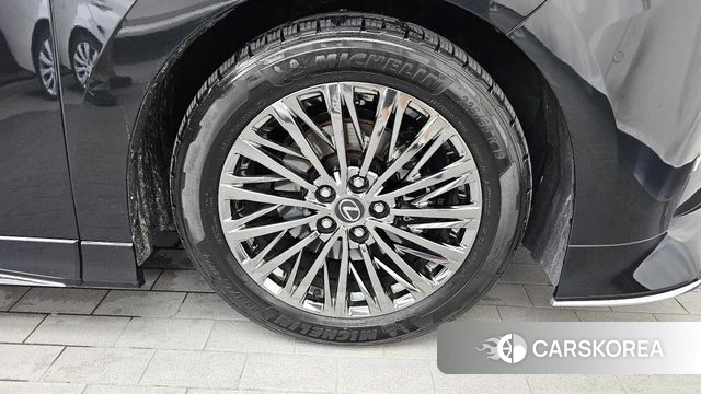 Lexus LM Second Generation id 4623198 из Кореи 13