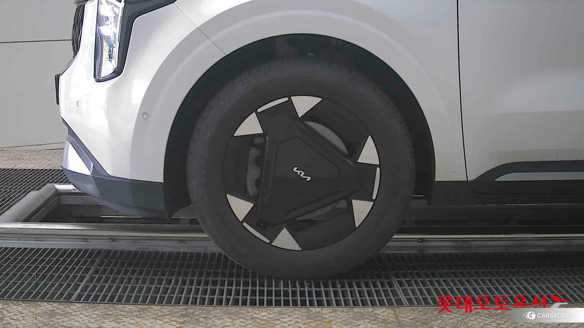 Kia Carnival Hybrid id 3888292 из Кореи 13