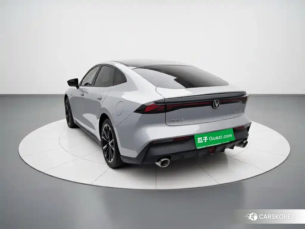 Chang'an UNI-V Smart iDD id 4606970 из Китая 13