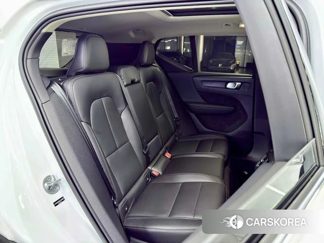 Volvo XC40 id 4210897 из Китая 13