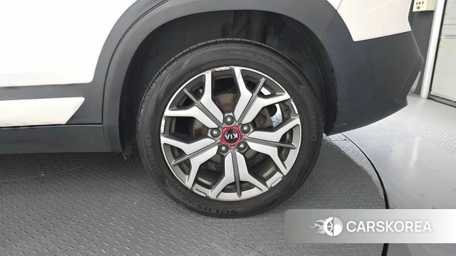 Kia Seltos id 4770309 из Кореи 13