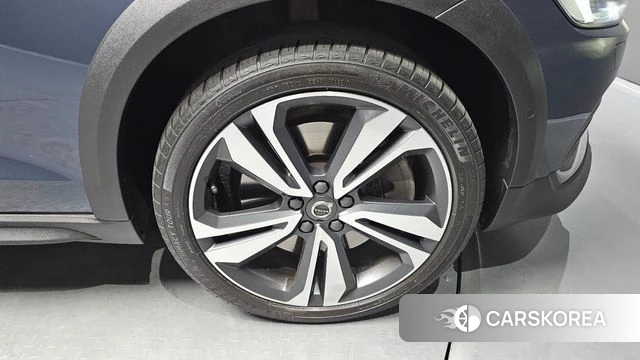 Volvo V60 Cross-Country 2nd Generation id 4518963 из Кореи 13