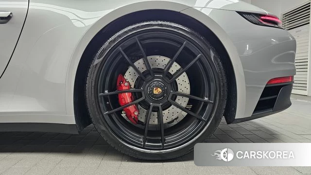 Porsche 911(992) id 4480872 из Кореи 13