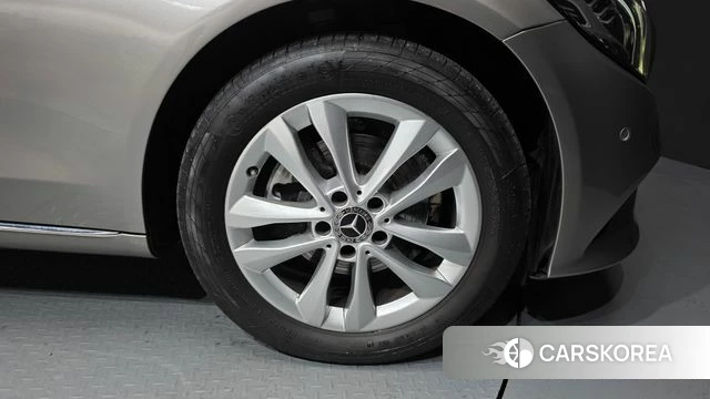 Mercedes-Benz C-Class W205 id 4567943 из Кореи 13