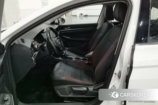 Volkswagen Bora id 4297654 из Китая 13