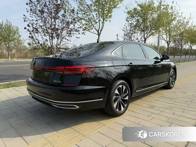 Volkswagen Passat id 4307346 из Китая 13
